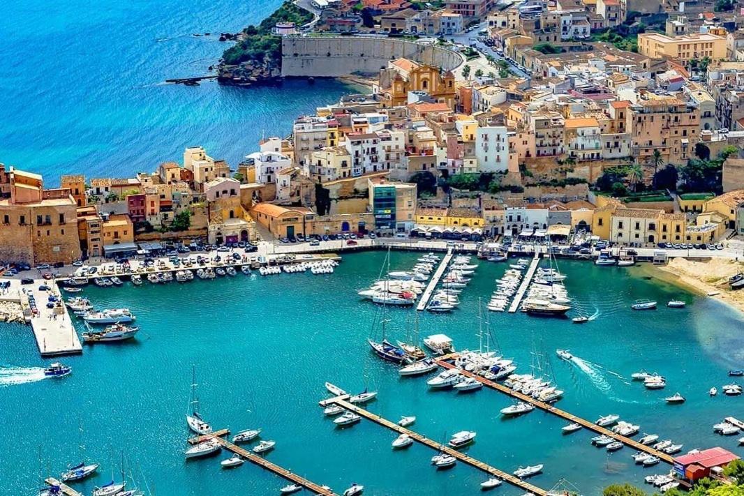 Domus Federiciana Hotel Castellammare del Golfo Kültér fotó