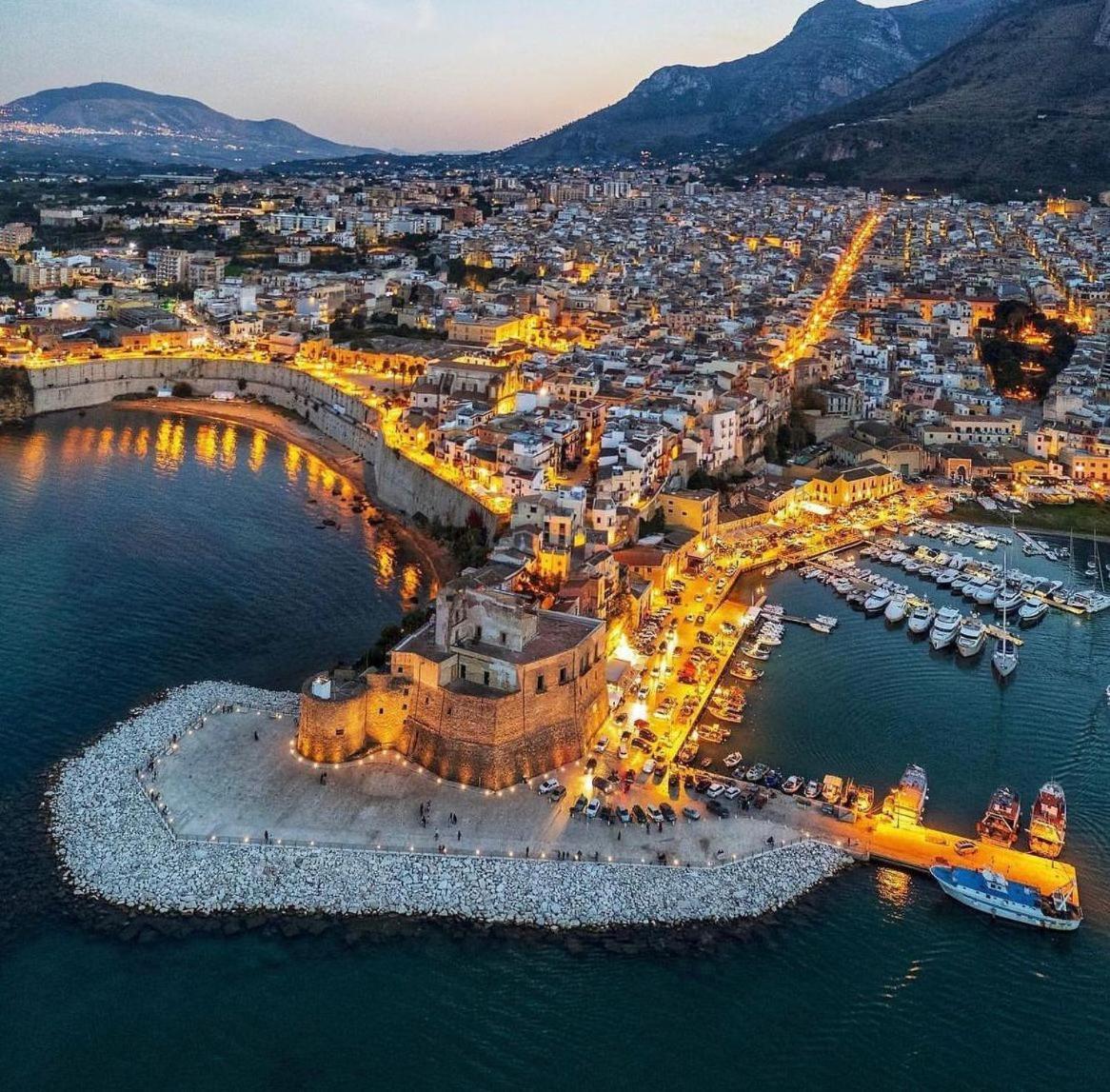 Domus Federiciana Hotel Castellammare del Golfo Kültér fotó